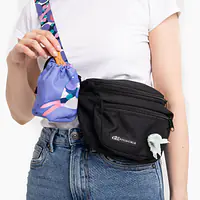 Czarna nerka spacerowa "Pies z głową w dół" - Master