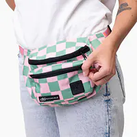 Nerka spacerowa z paskiem z taśmy "Świat zza krat taki kolorowy" - Master