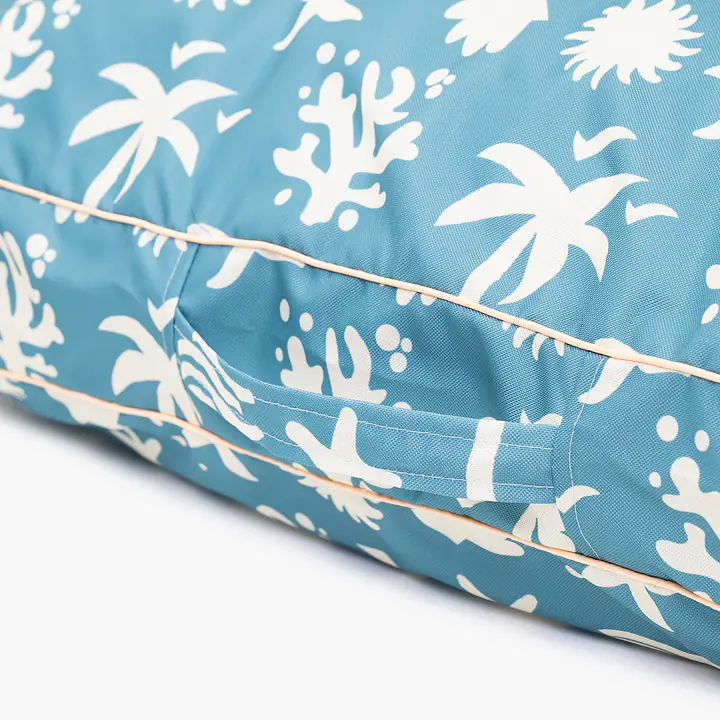 Spare cover for the bed cushion for dogs and cats - pattern: Beach please, Size: L