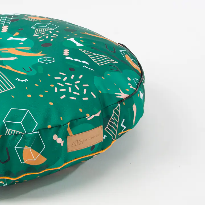Cover for round pillow with a hood for your dog or cat  - pattern: Sleepy dogs, Size: L