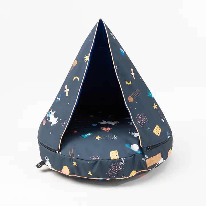 Cover for round pillow with a hood for your dog or cat  - pattern: I need space, Size: S