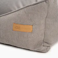 Kanapa sztruksowa "Zrobiony na szaro" - Master