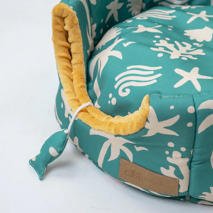2-in-1 House and sofa for your dog or cat - pattern: Beach please, Size: M
