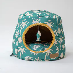 2-in-1 House and sofa for your dog or cat - pattern: Beach please, Size: M
