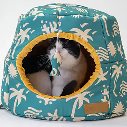 2-in-1 House and sofa for your dog or cat - pattern: Beach please, Size: M