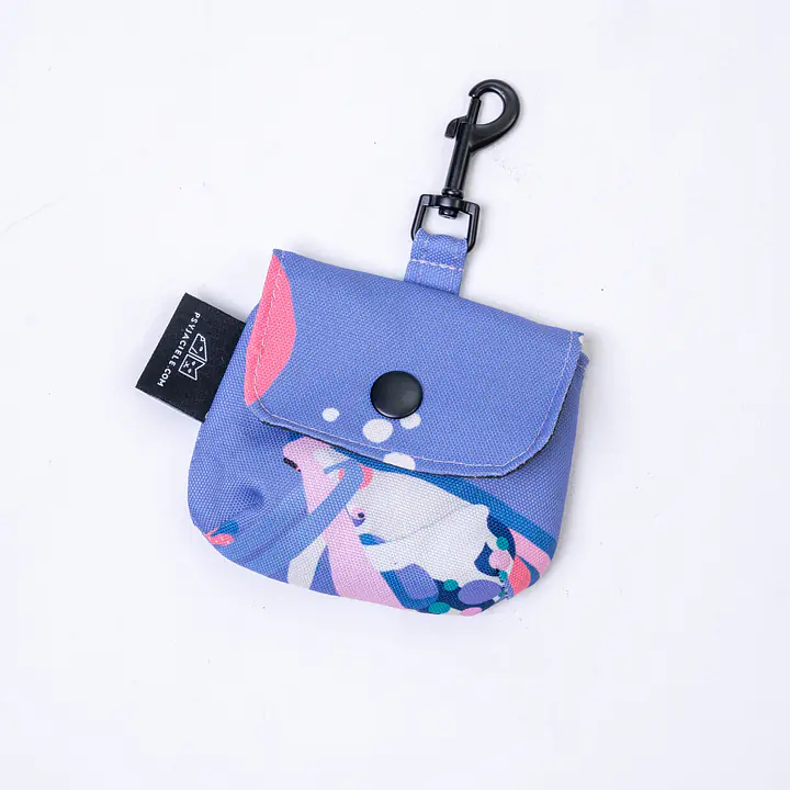 Micro pouch for treats  - pattern: Downward dog