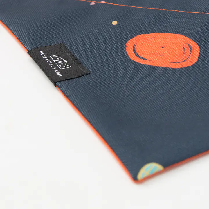 Bandana zakładana na obrożę - Wzór: I need space, Rozmiar: XS