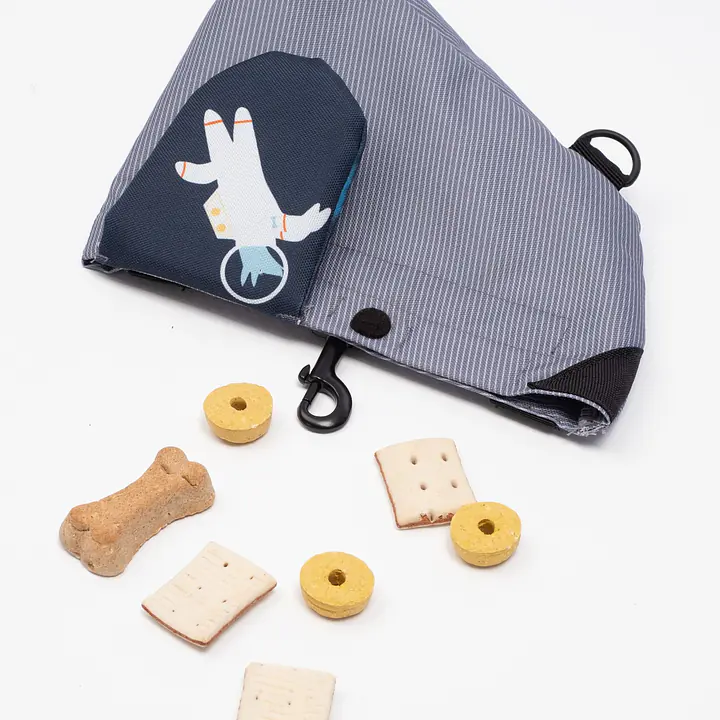 Training bag for snacks "I need space" - Master