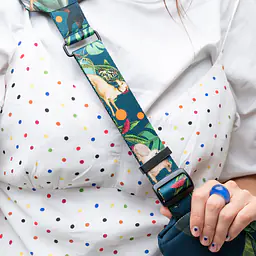 Dog or cat carrier - pattern: Doggolage