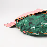 WYPRZEDAŻ Legowisko okrągła poducha z kapturem dla psa lub kota "Welcome to the jungle" - Master