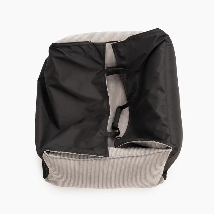 Fotelik do samochodu "Zrobiony na szaro" - Master