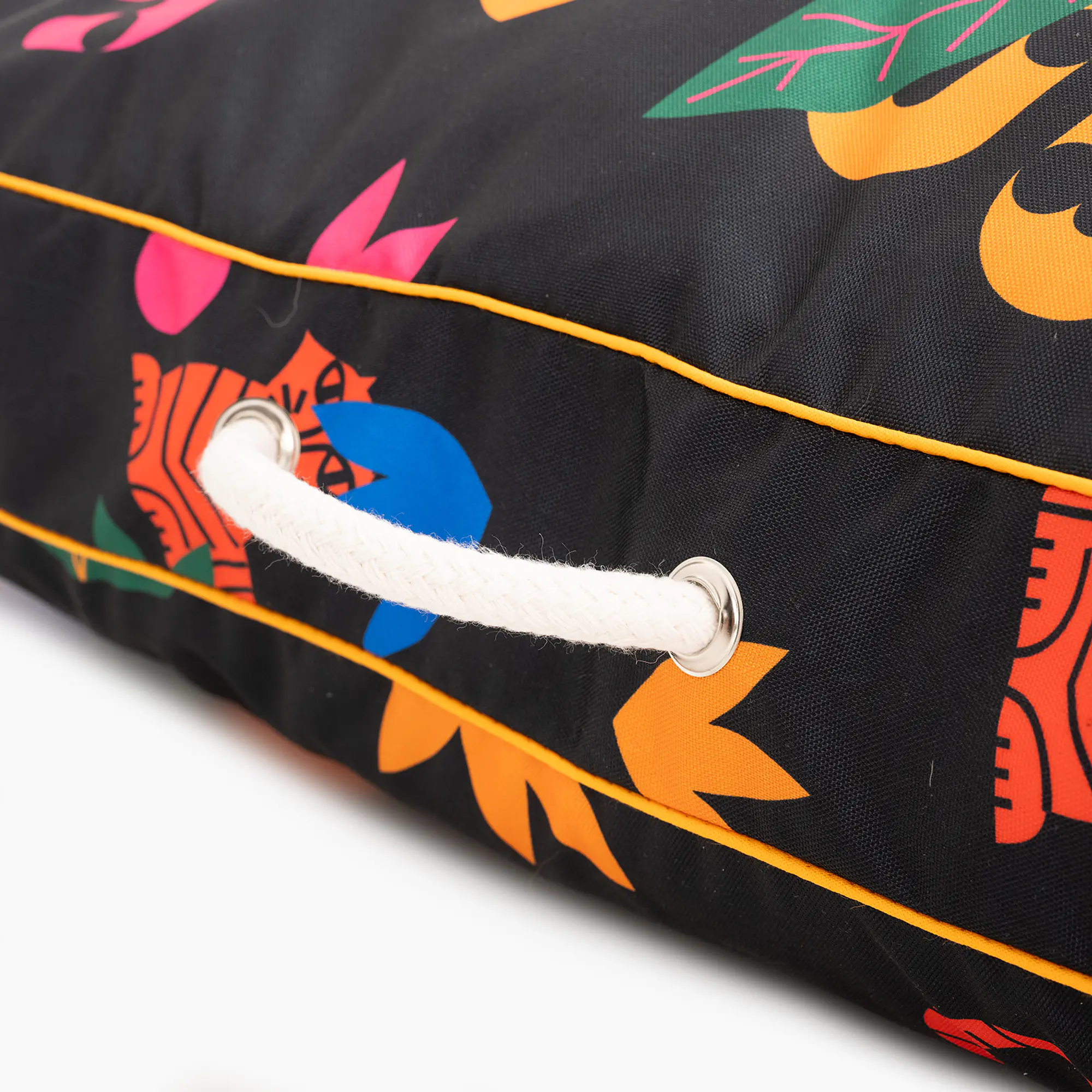 Cushion "Eye of the tiger" - Master