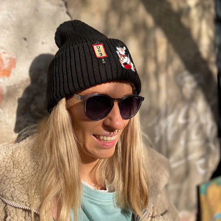 Czapka z haftem "Black" - Master