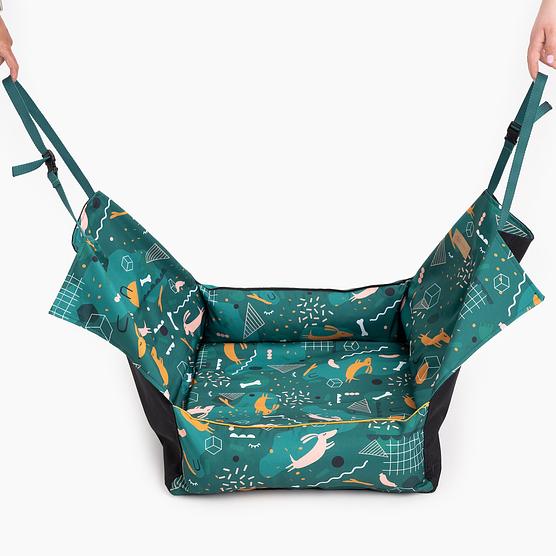 Fotelik do samochodu "Psy na jawie"