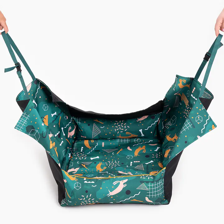 Fotelik do samochodu "Psy na jawie" - Master