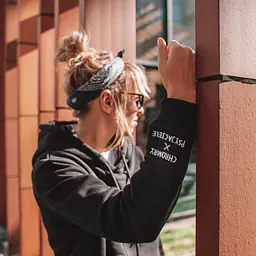 WYPRZEDAŻ Bluza "Joga sroga" short - Master