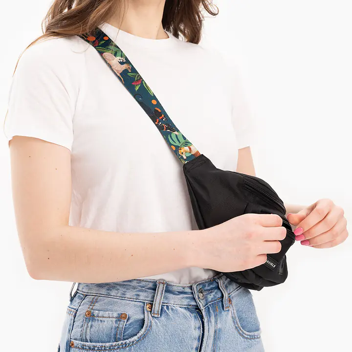 Balck fanny pack "Doggolage" - Master