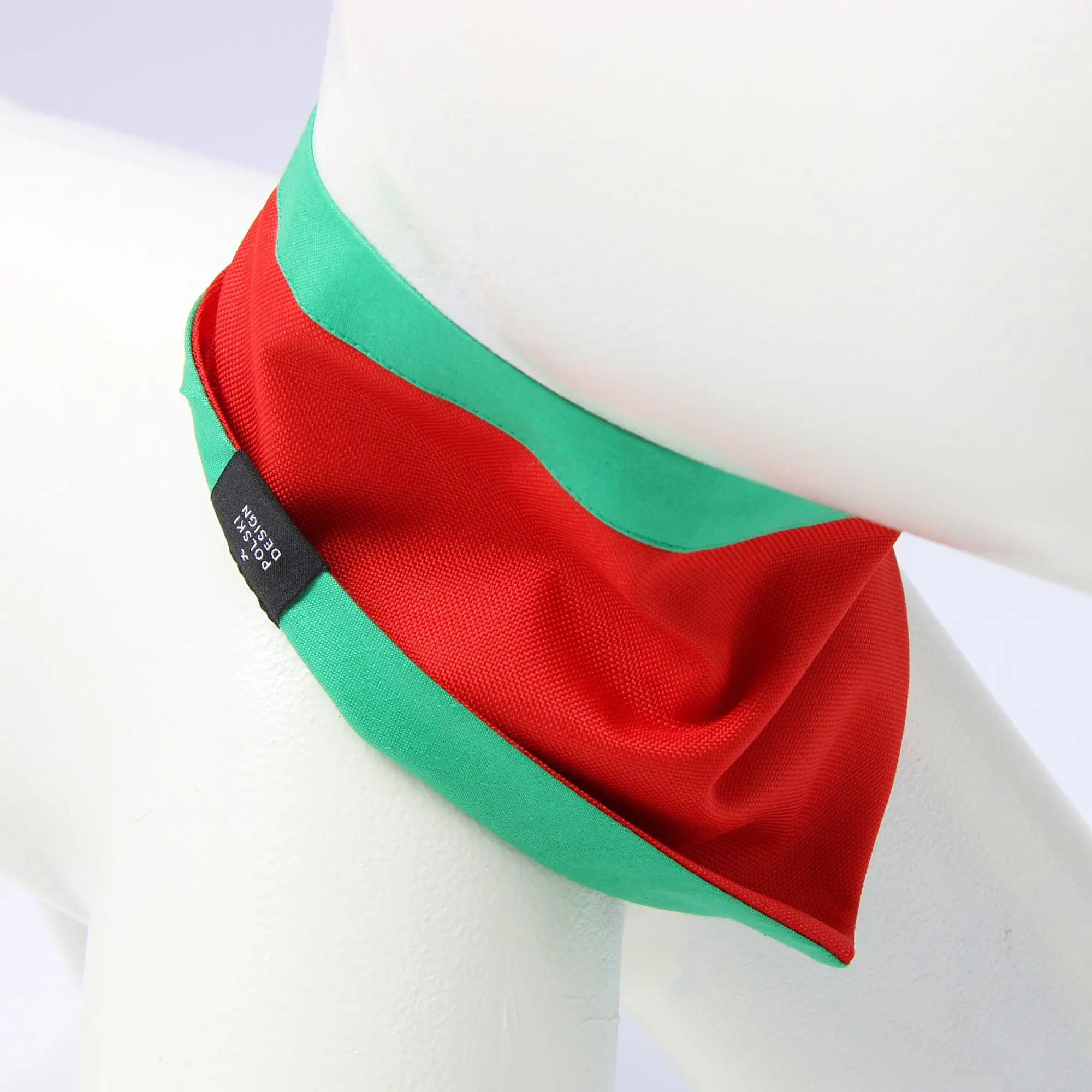 Bandanka "Zawstydzona biel" - Master