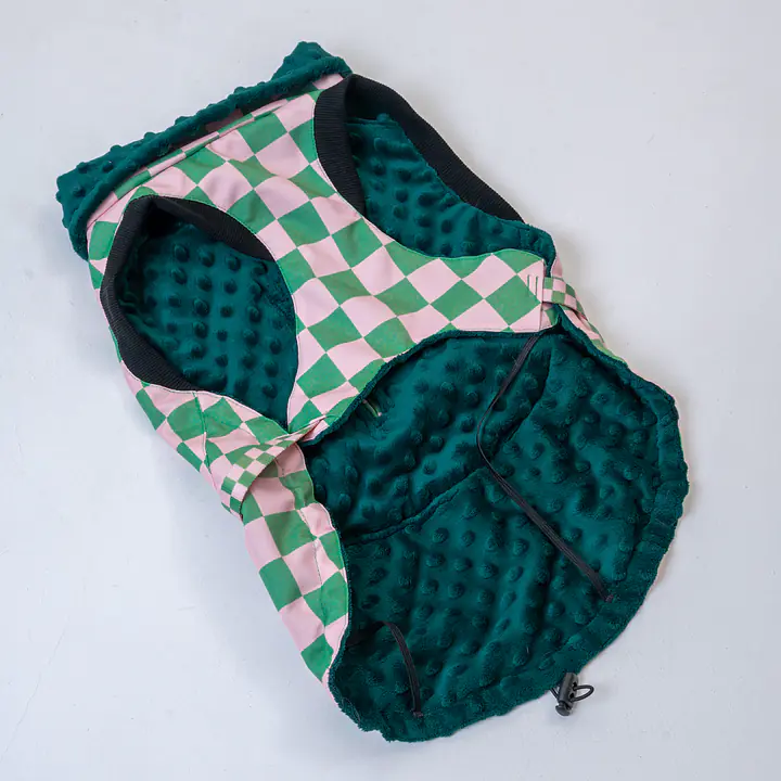 Kurtka dla psa "Świat zza krat taki kolorowy" - Master