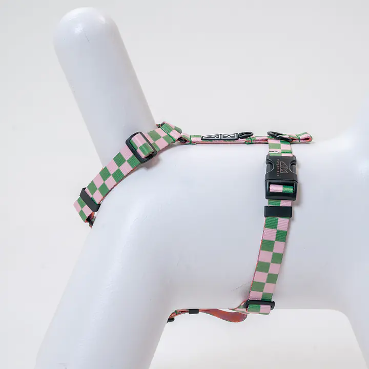 "Check Mate" dog or cat harness - Master