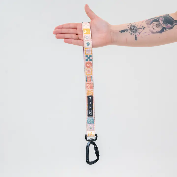 Pętla mocowana do pasa samochodowego "Beach Please" - Master