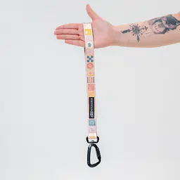 "Beach Please" Loop attached to the car belt - Master