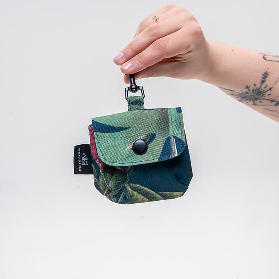 Micro pouch for treats "Doggolage"
