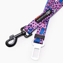 "Doggy style" car belts - Master