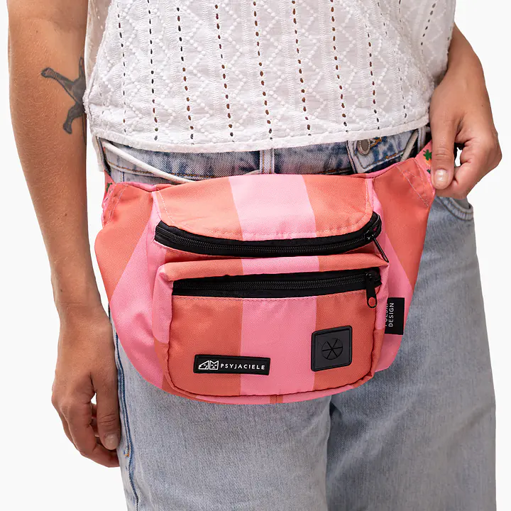 Nerka spacerowa z paskiem z taśmy "Najlepsze ze śmietaną" - Master