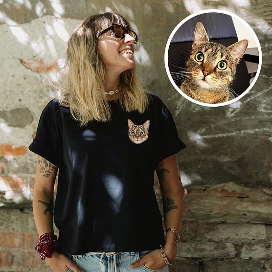 Koszulka damska z personalizowanym haftem czarna